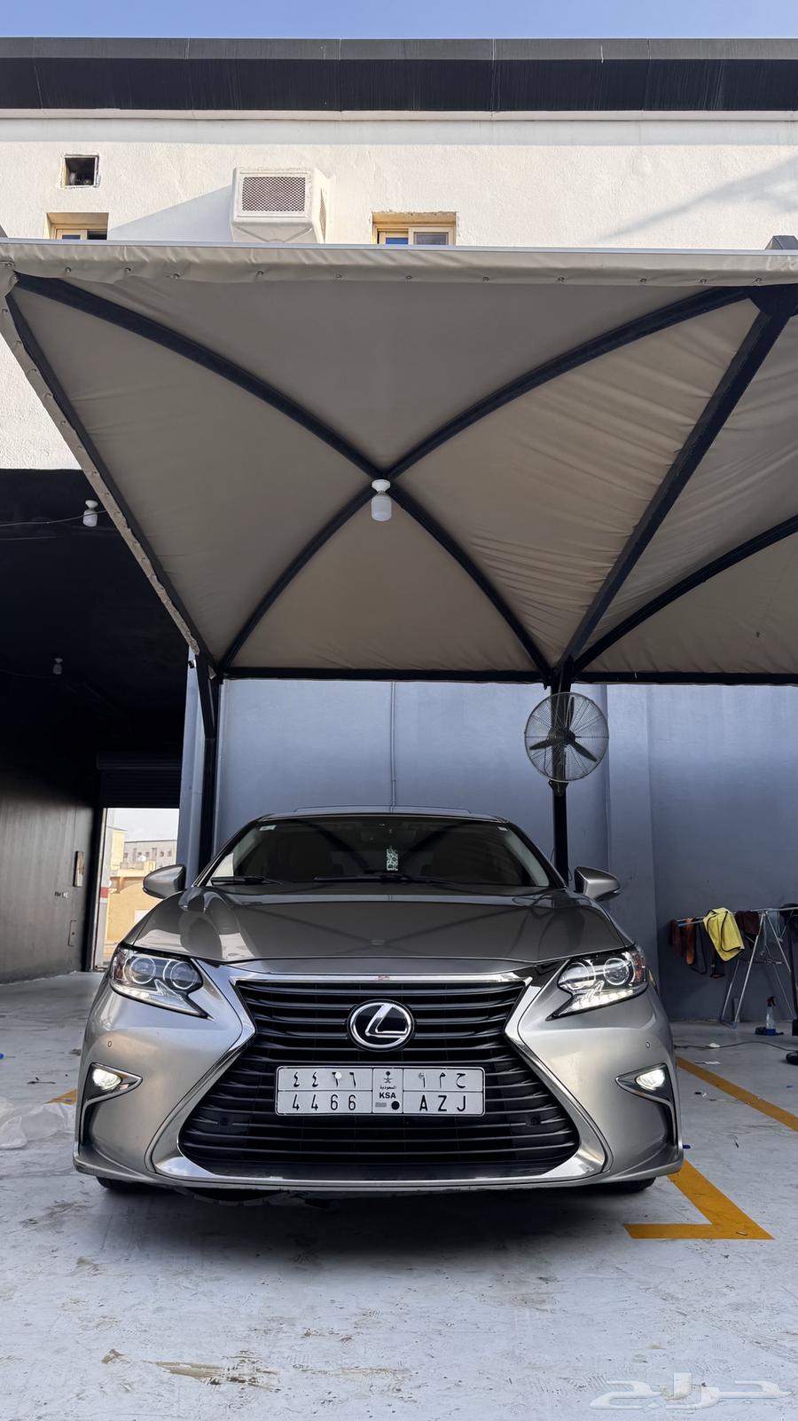 Lexus es 25063292900687873114