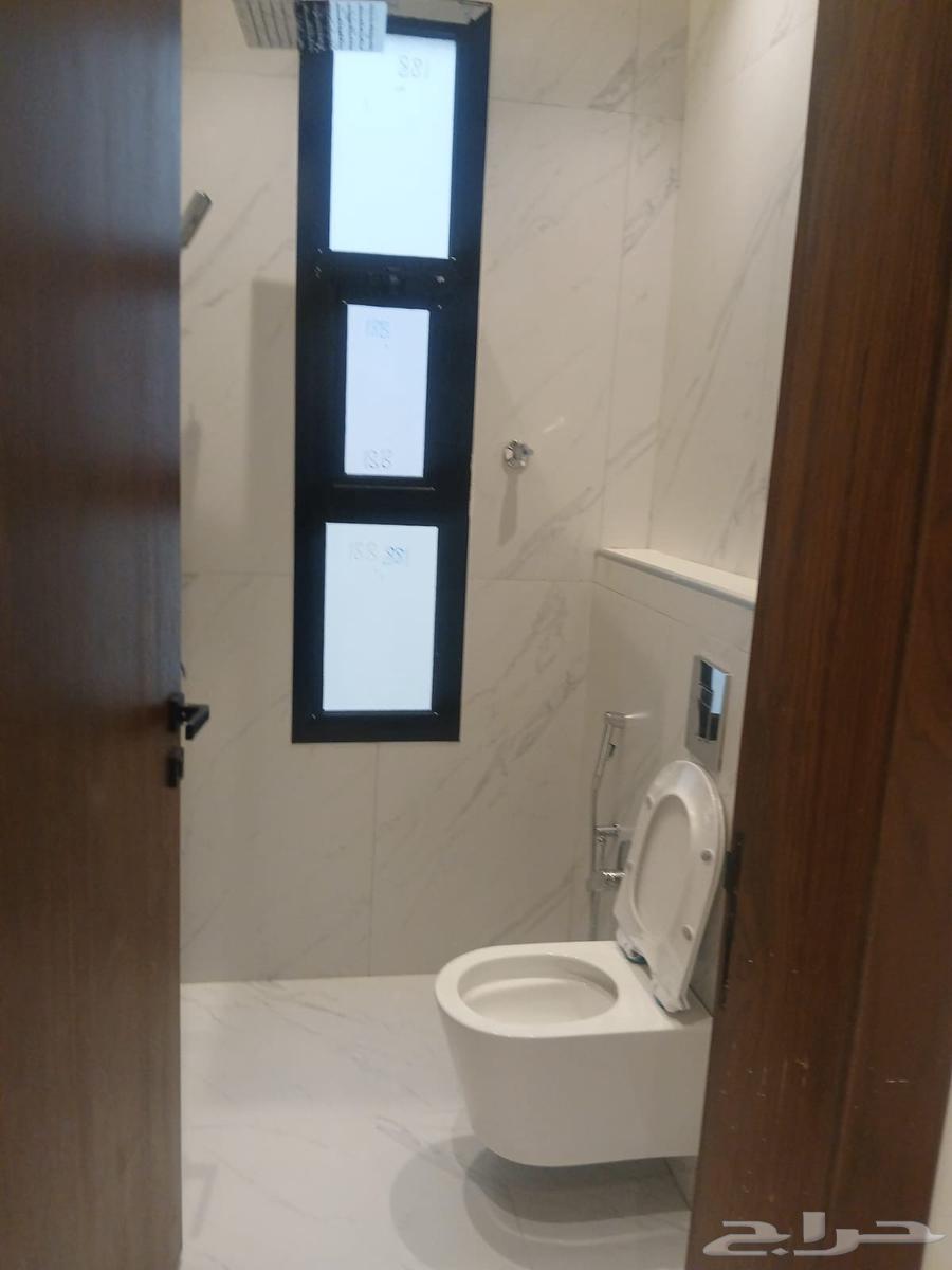Upper floor and an apartment for sale in Tawheeq district, area 300 square meters63009165267203112