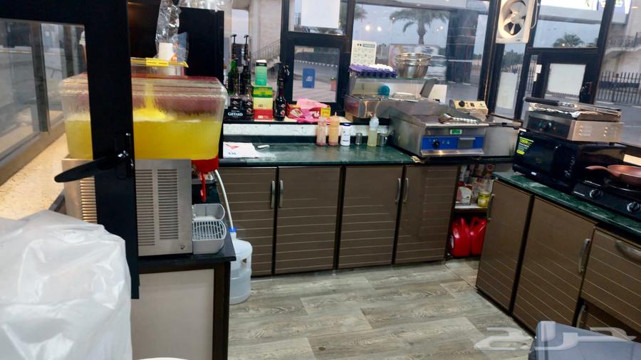 Mobile kiosk with all items for sale63009164860419113