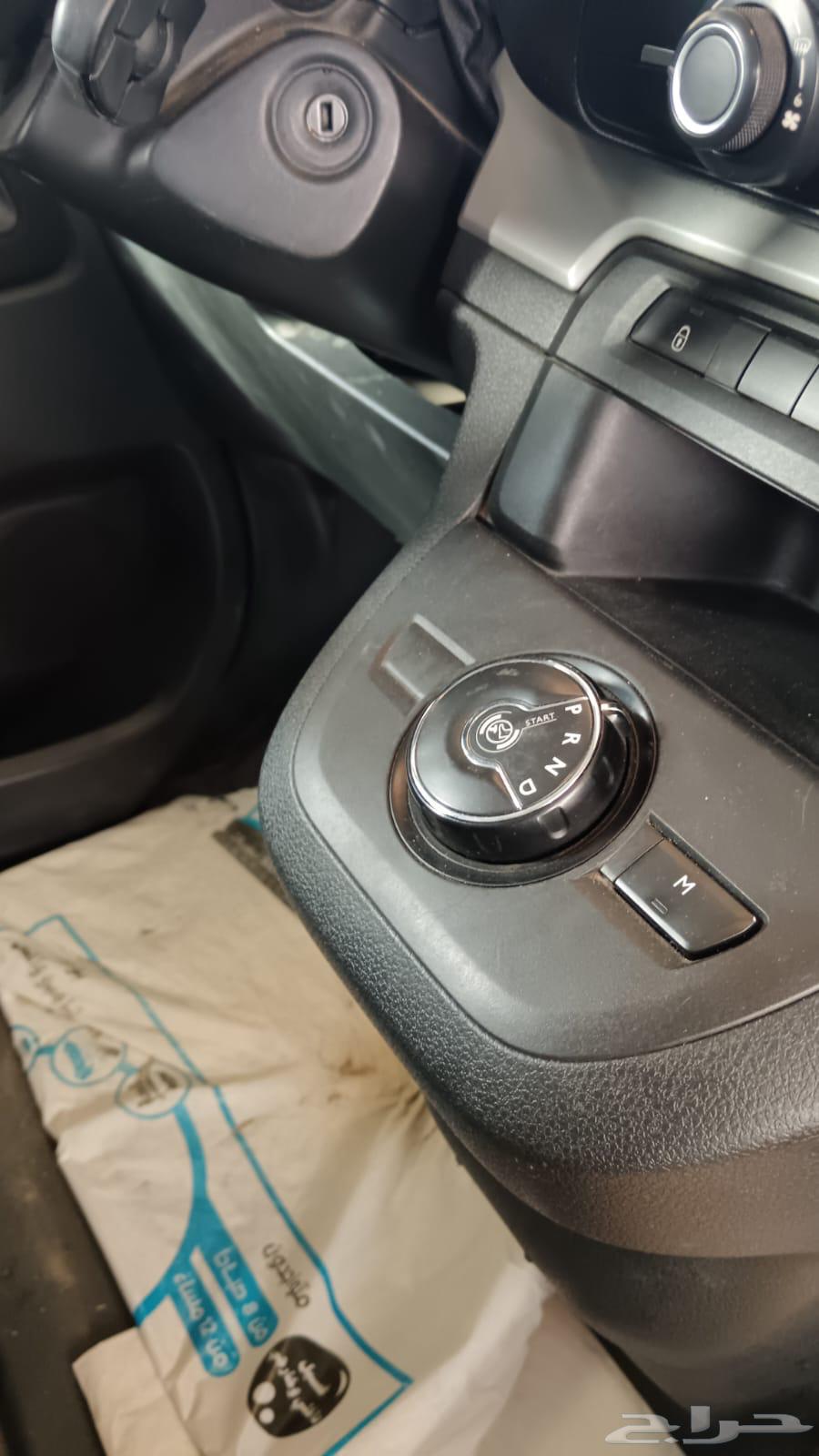 Peugeot Traveller 201963289678922369113