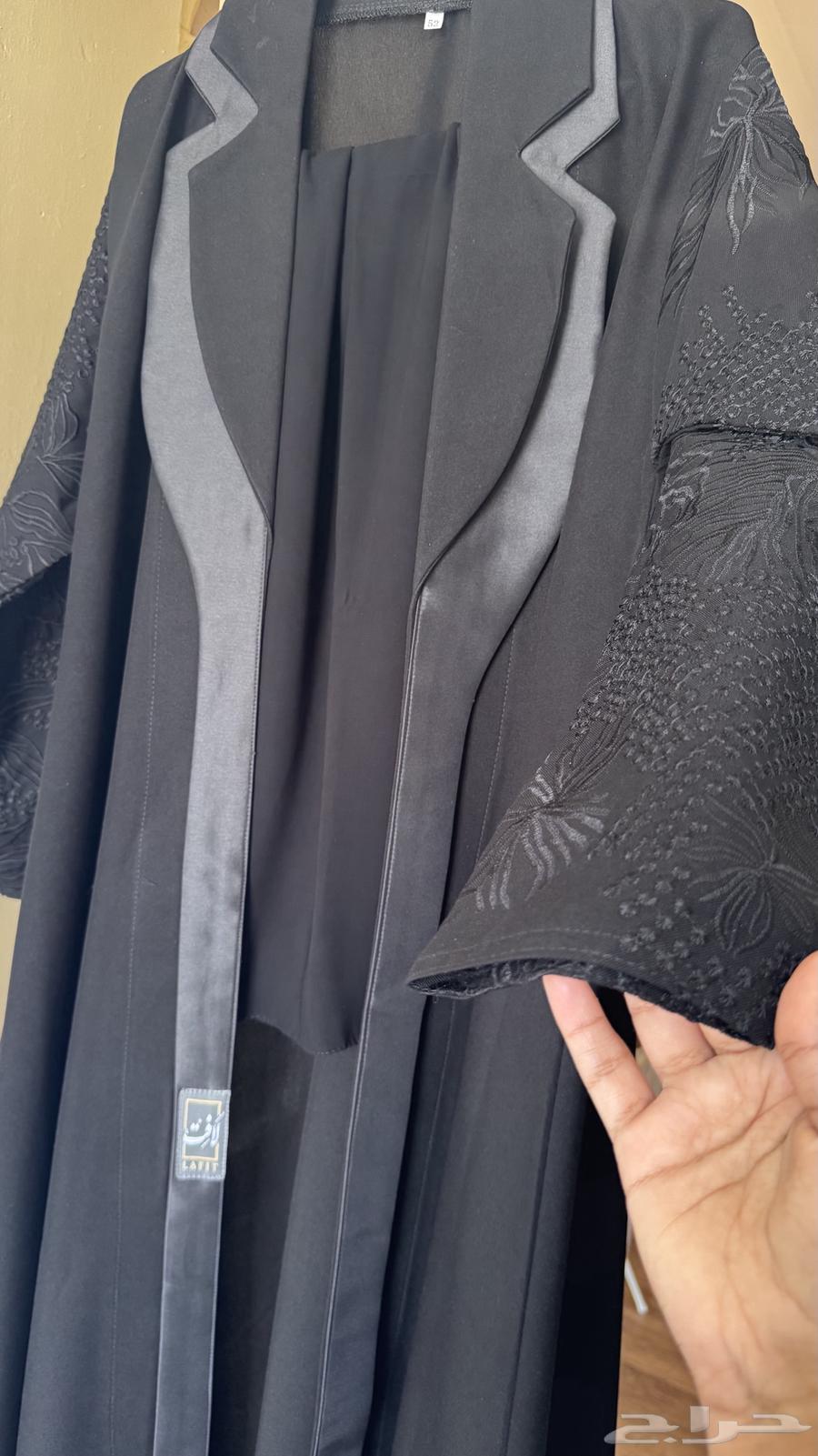 A cloak made of chiffon63188382962947111