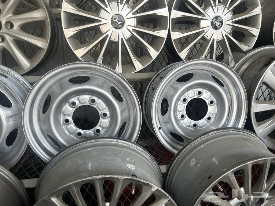 4 Datsun rims63289745932545111