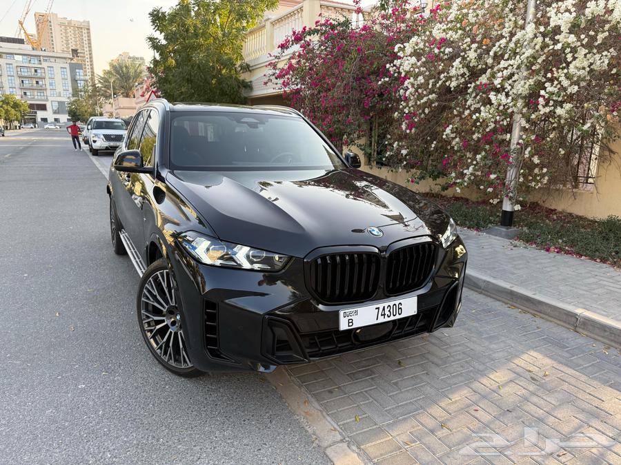 BMW X5  
Model 2024  
M Package  
Clean documents63289754619777110