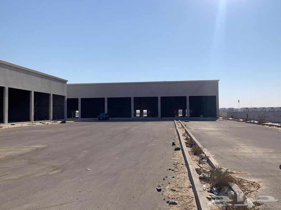 مساحات تجارية ومستودعات للايجار63009269185795111
