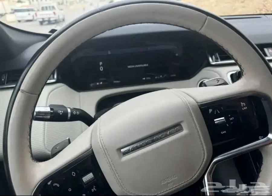 Pilar Range Rover63289869284737111