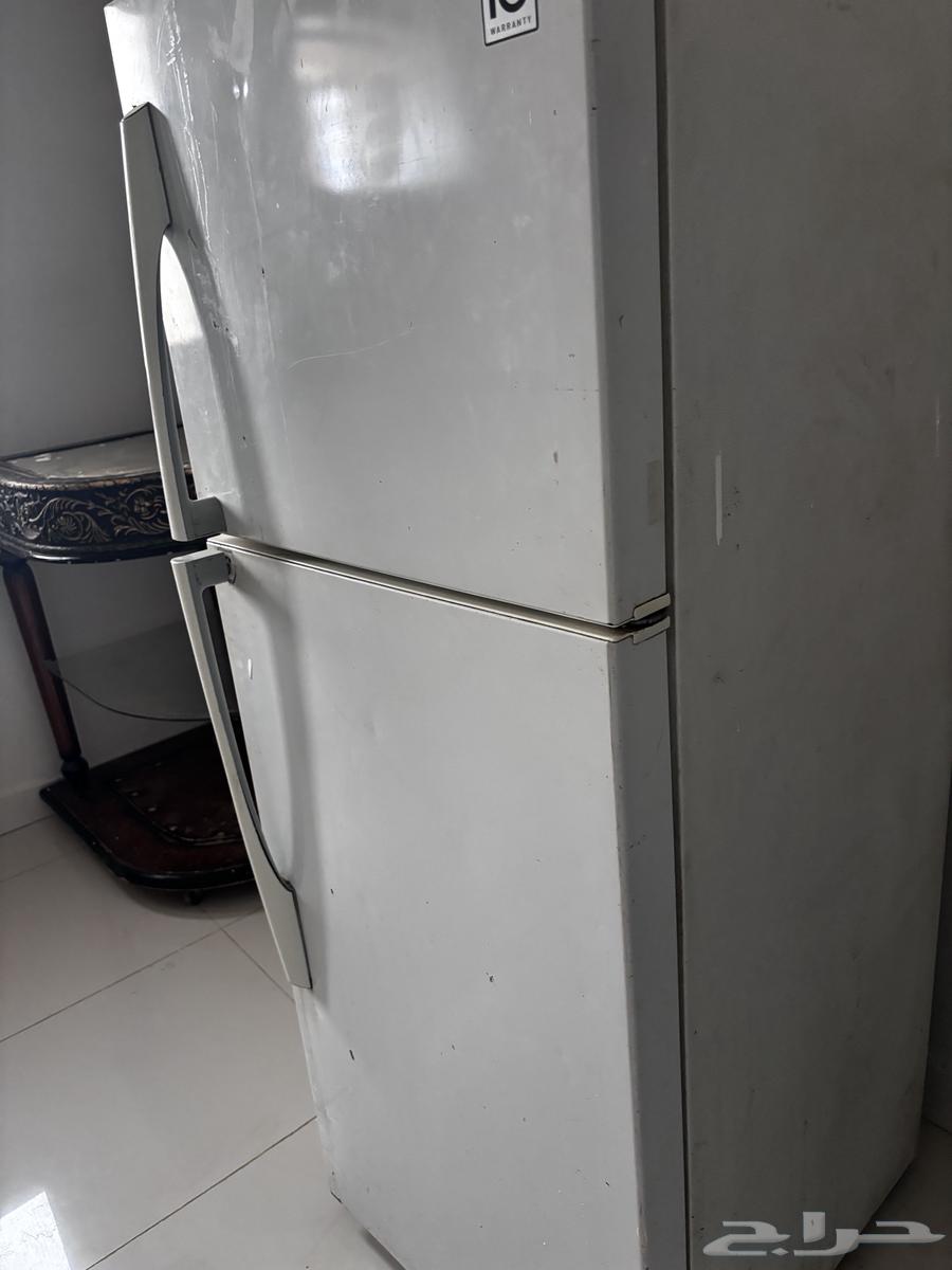 LG refrigerator, used, clean condition, ice maker, four-burner gas stove63187452782337110