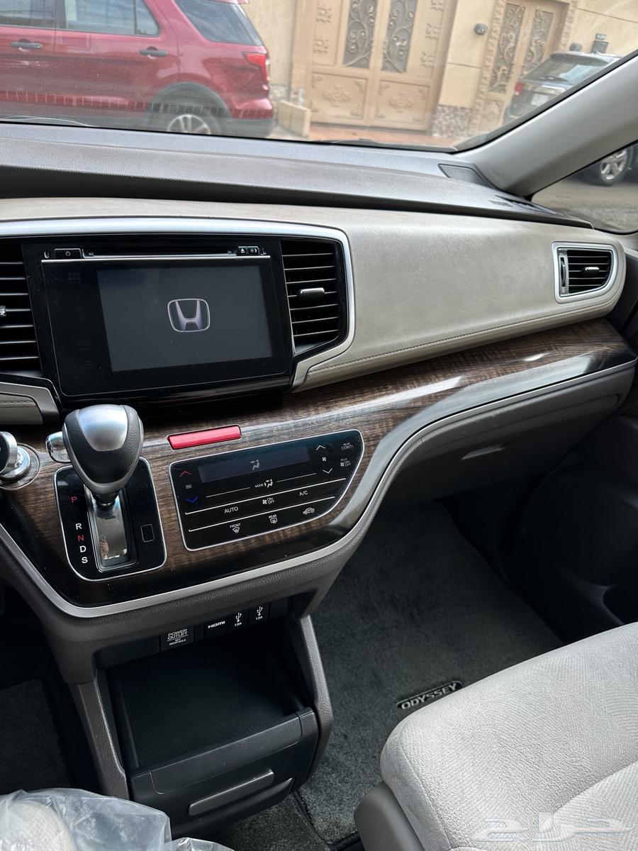 Honda Odyssey for sale, negotiable63291326982401111