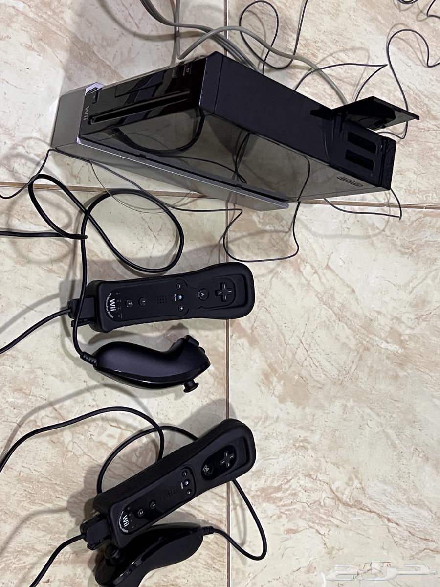 Wii gaming console631913308558111118