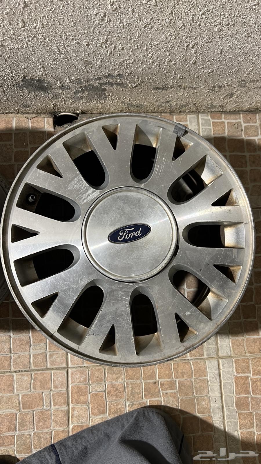Ford 16-inch rims632804203827211123