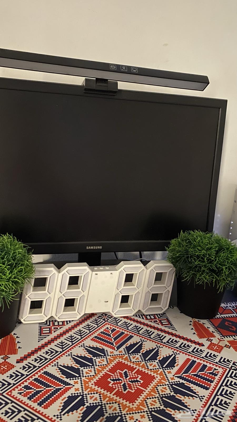 The screen has been used for two months, 60 frames63184429632514111