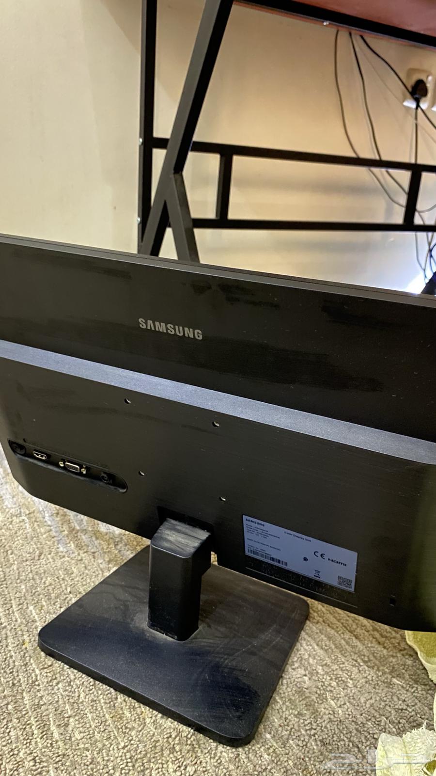 The screen has been used for two months, 60 frames63184429632514112
