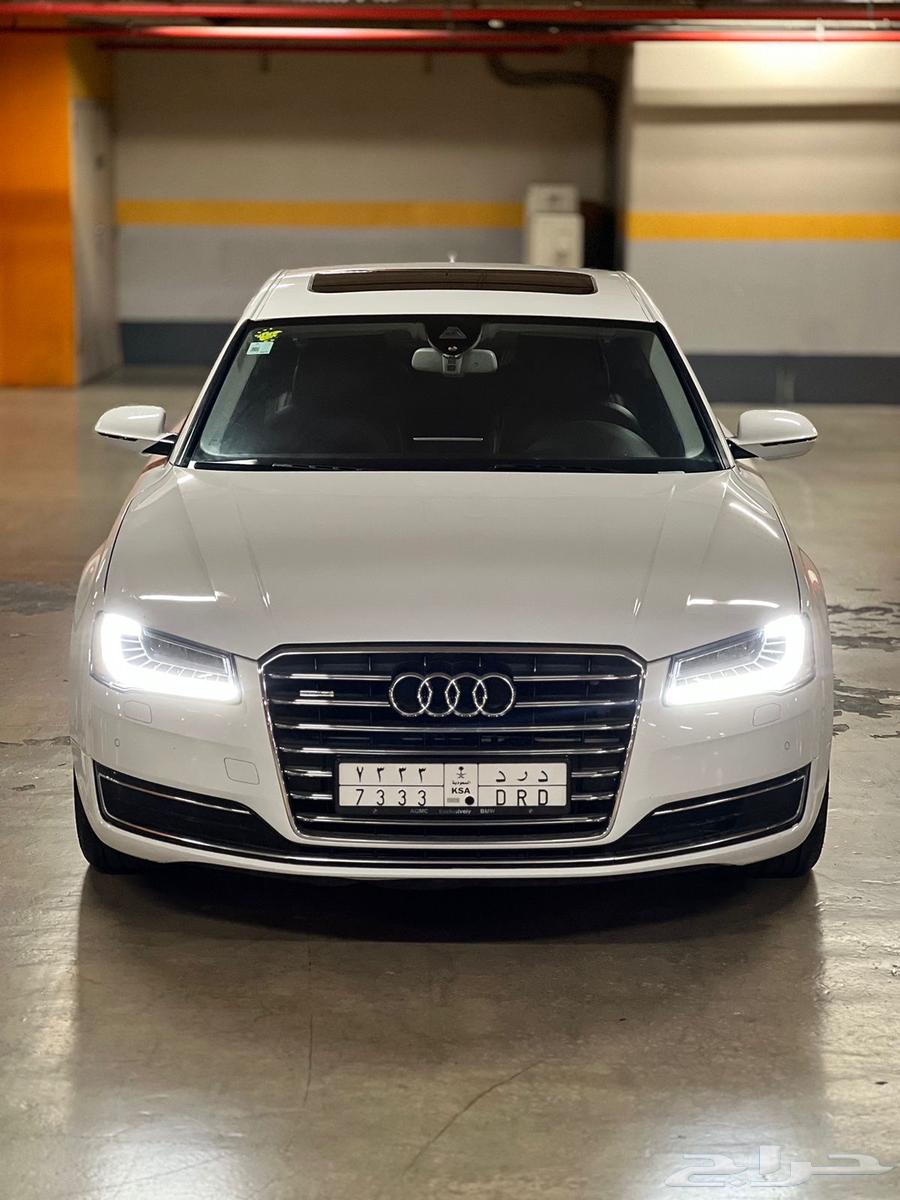 Audi A8 Walk 12563280374858370112