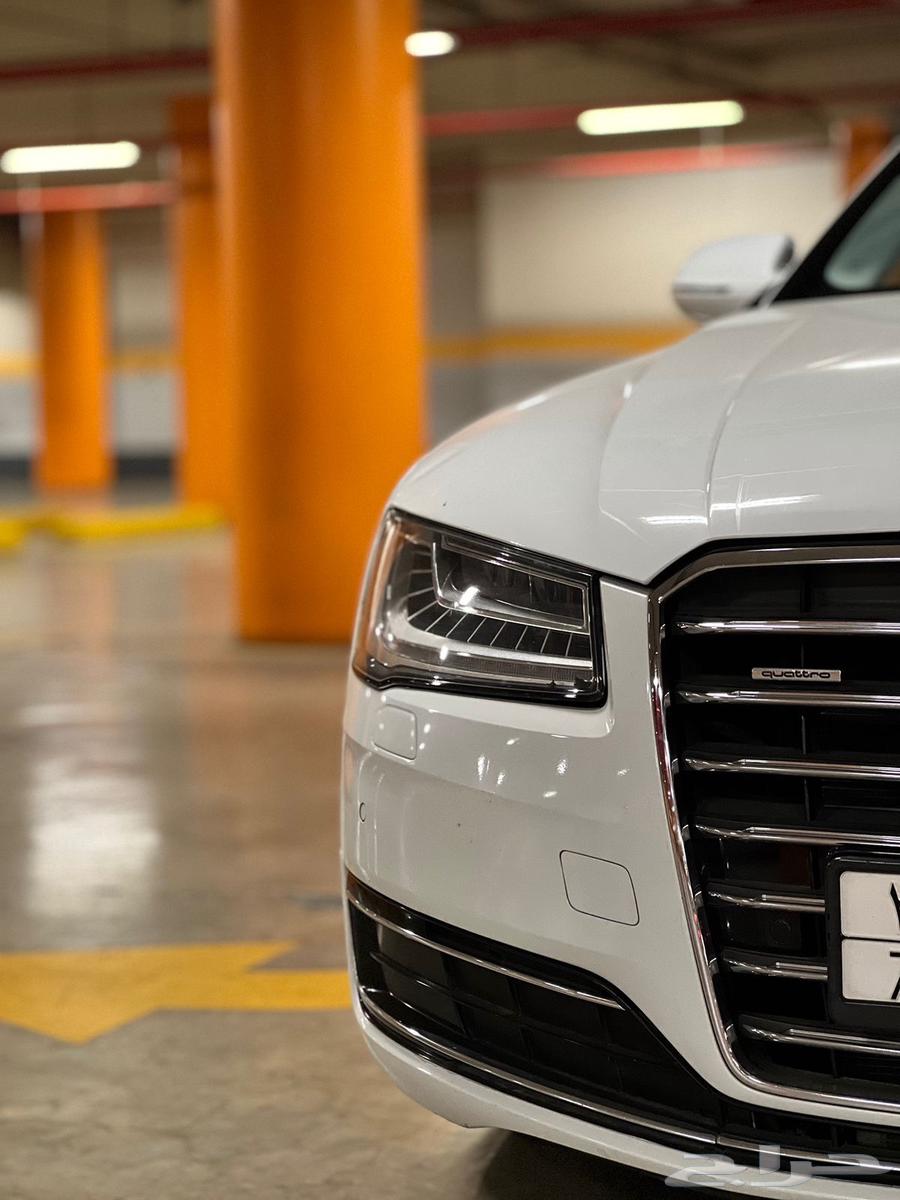 Audi A8 Walk 12563280374858370114