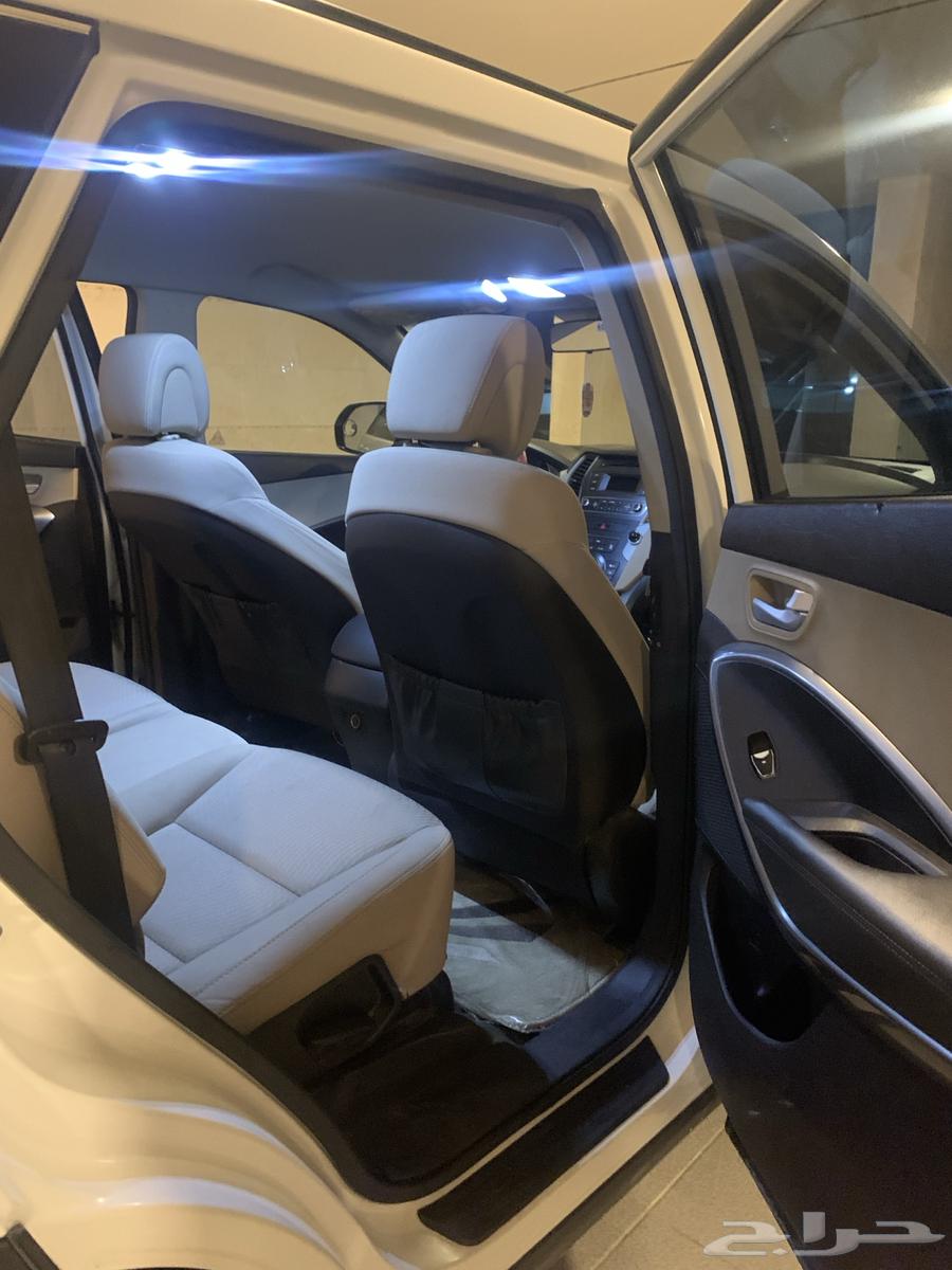 For sale Hyundai Santa Fe 2017 model63280556107650111