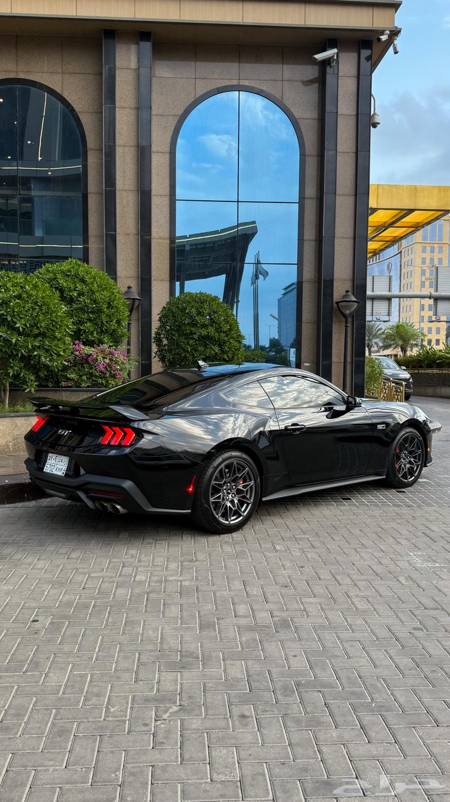 Sold63277711384321111