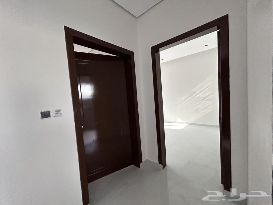 For sale, floors in Al-Khalij neighborhood63006892463491111