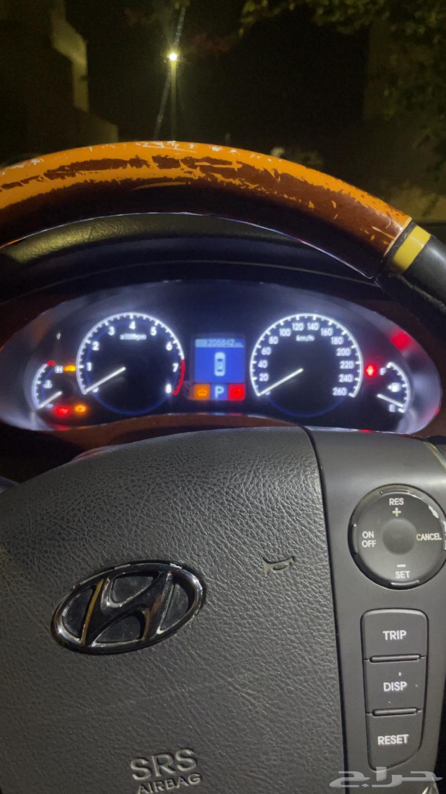 جنيسس2013 اسود63271461419651113