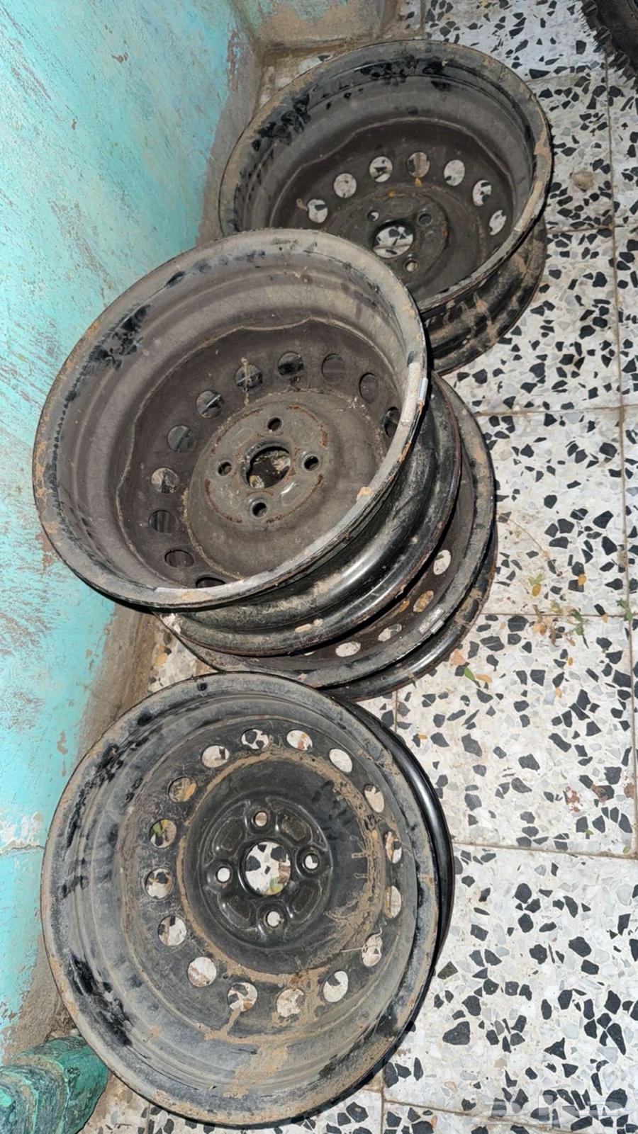 Yars tires63275069919489111