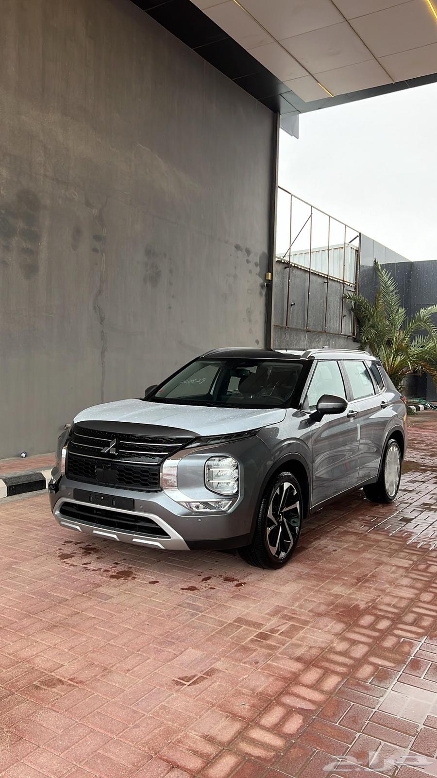 Mitsubishi Outlander 2024, 112500, gray, half full, new63275450080001111