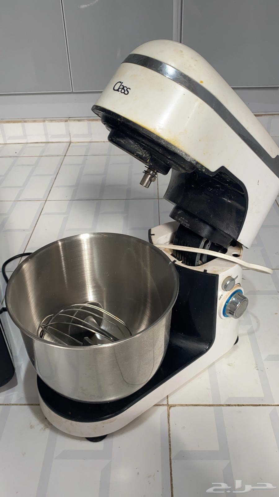 Mixer, oven, and electric fryer with accessories63181530376449111