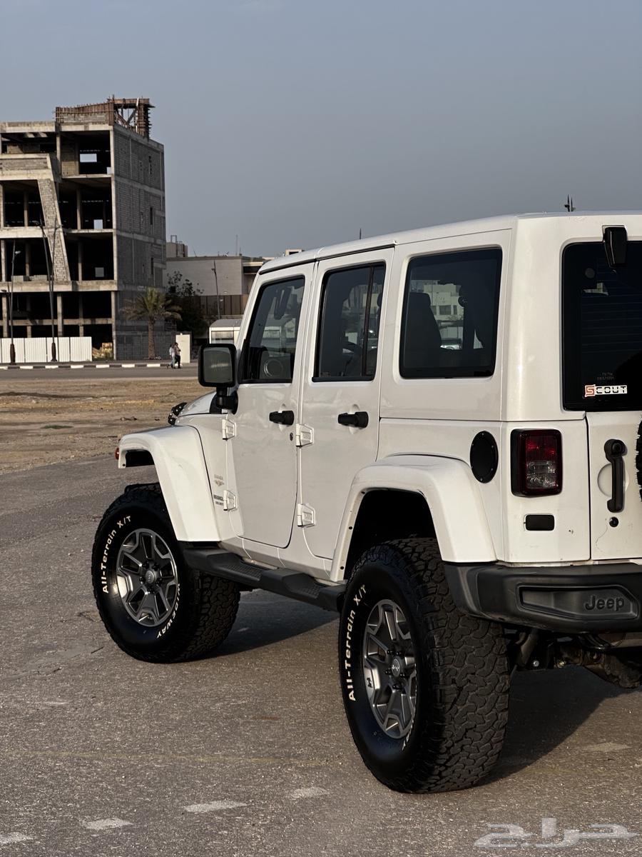 Jeep Sahara 2014 for sale nearby63275802087426113