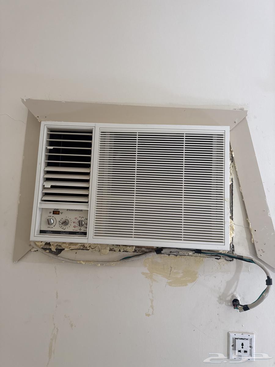 اثنين مكيفات شباك 2463181541726081114