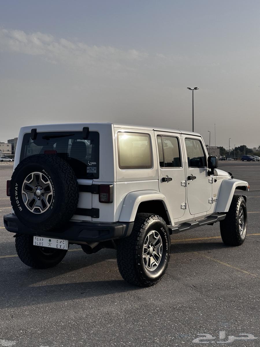 Jeep Sahara 2014 for sale nearby63275802087426111