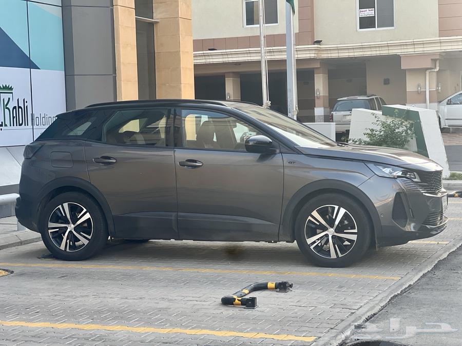 Peugeot 3008 2027 has only traveled 66,000.63272665767681112
