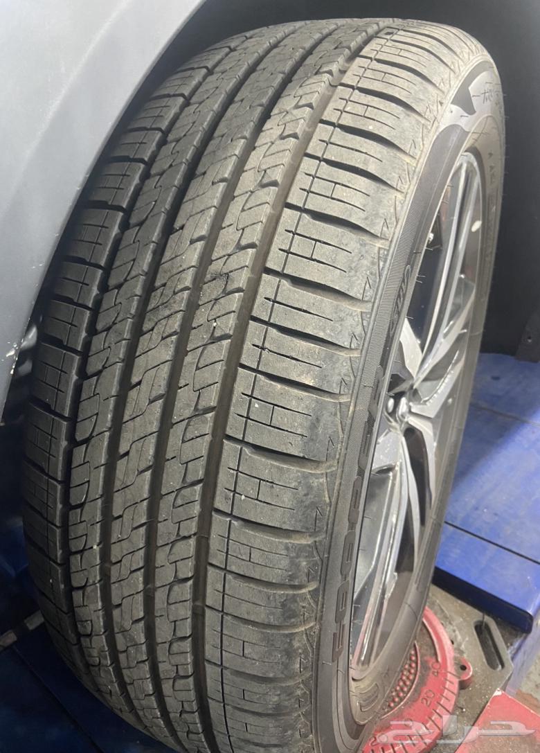 Tires size (( 245 50R20 ))63275471034114113