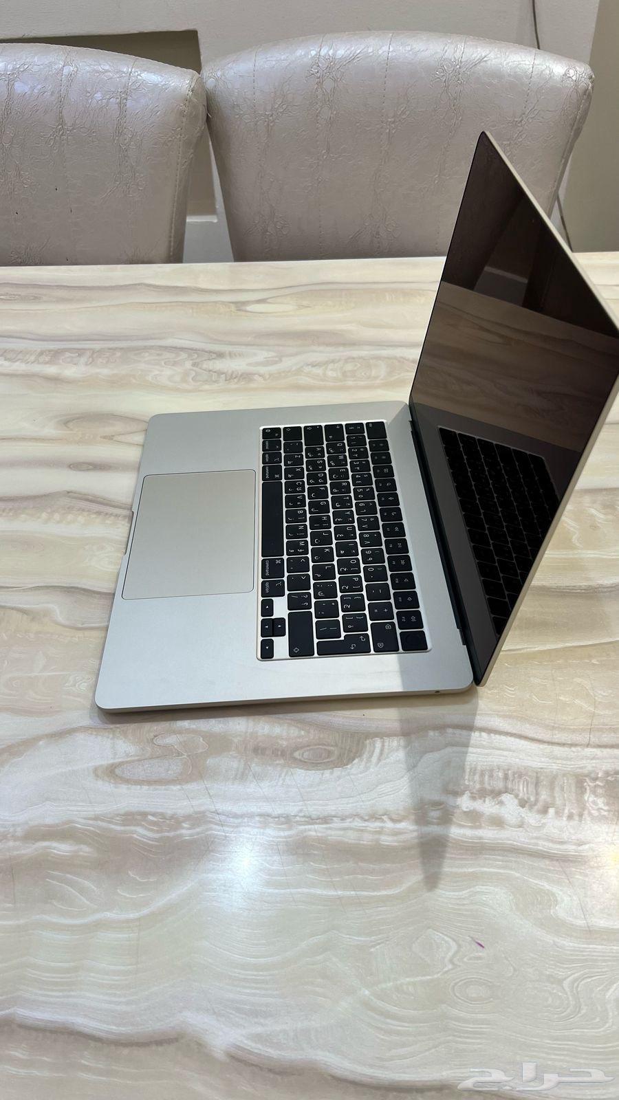ابل m363183967702402114