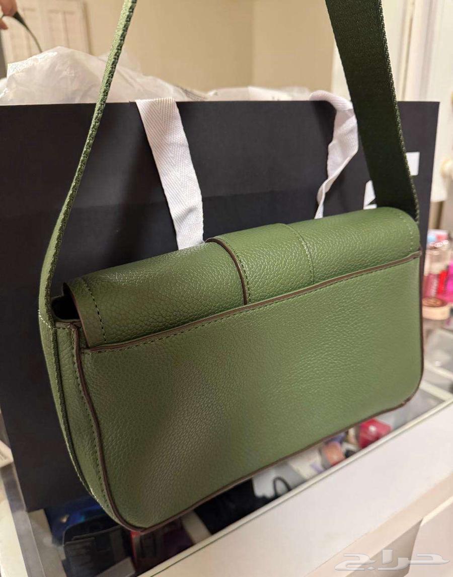 شنطه DKNY63177699774723111