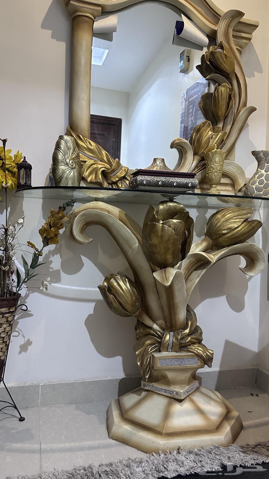 A luxurious entrance for sale63177711530625118