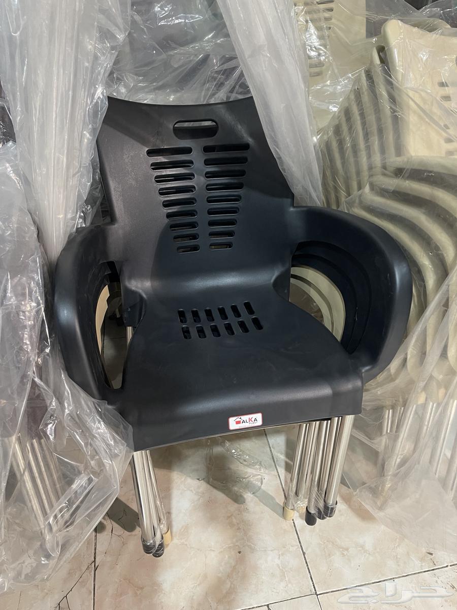 Single plastic chairs  
Plastic chair with aluminum base63176852399491111