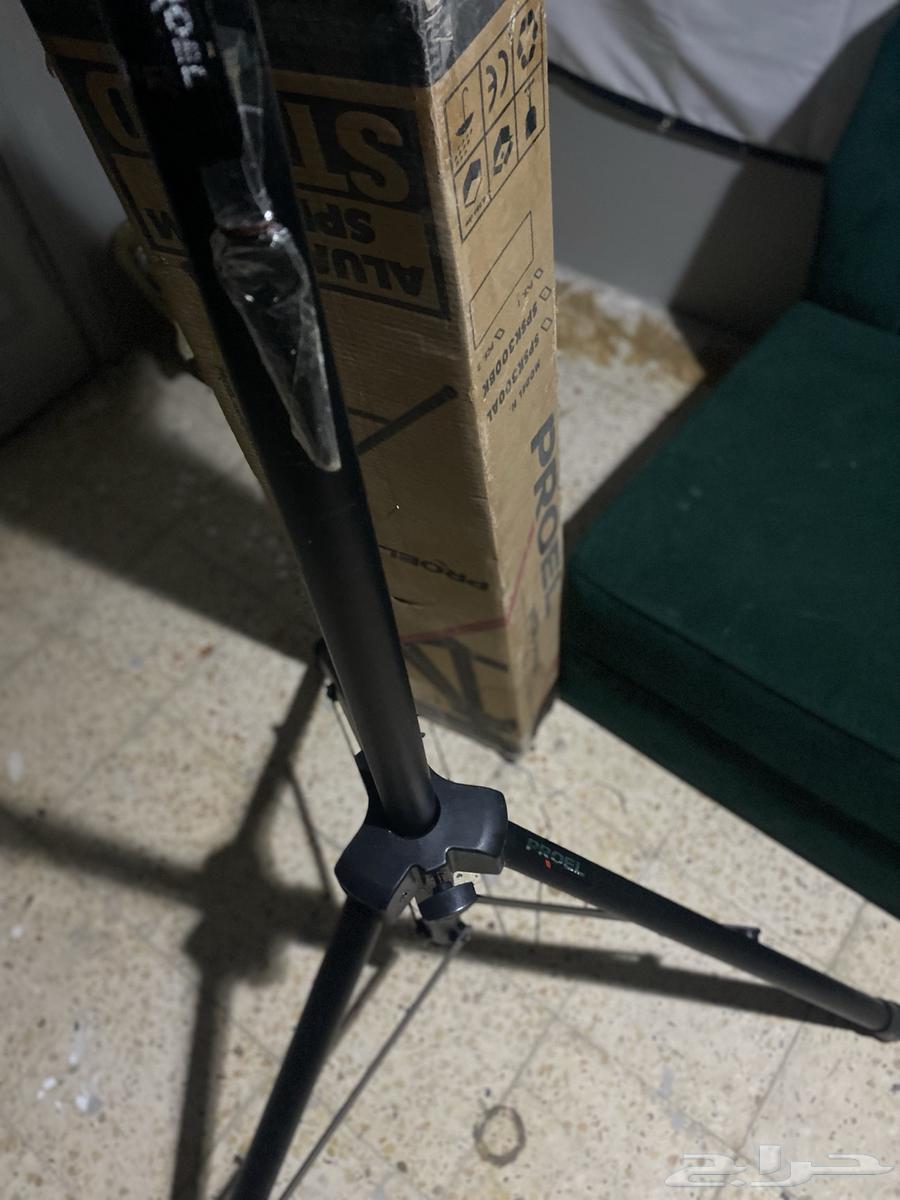 ستاند سماعات63178645578371111