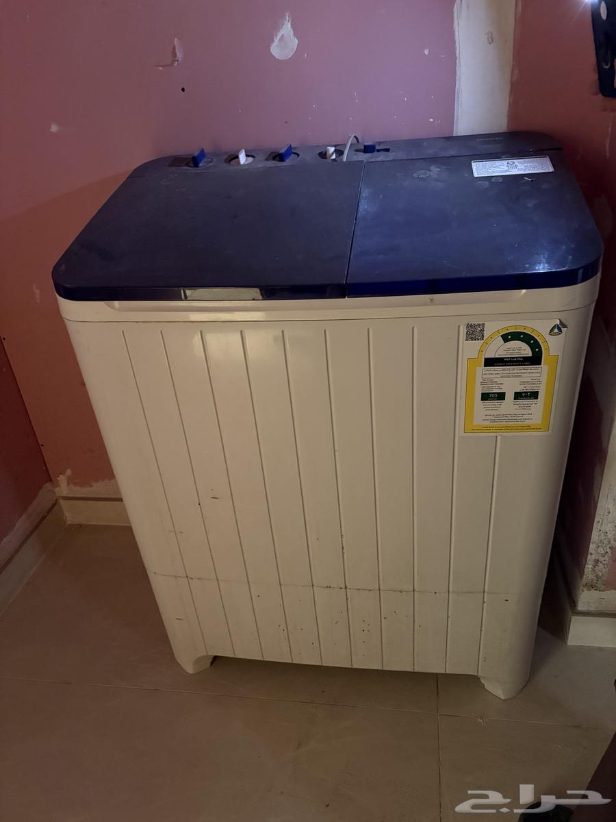 Washing machine in good condition, light use631786608879371129