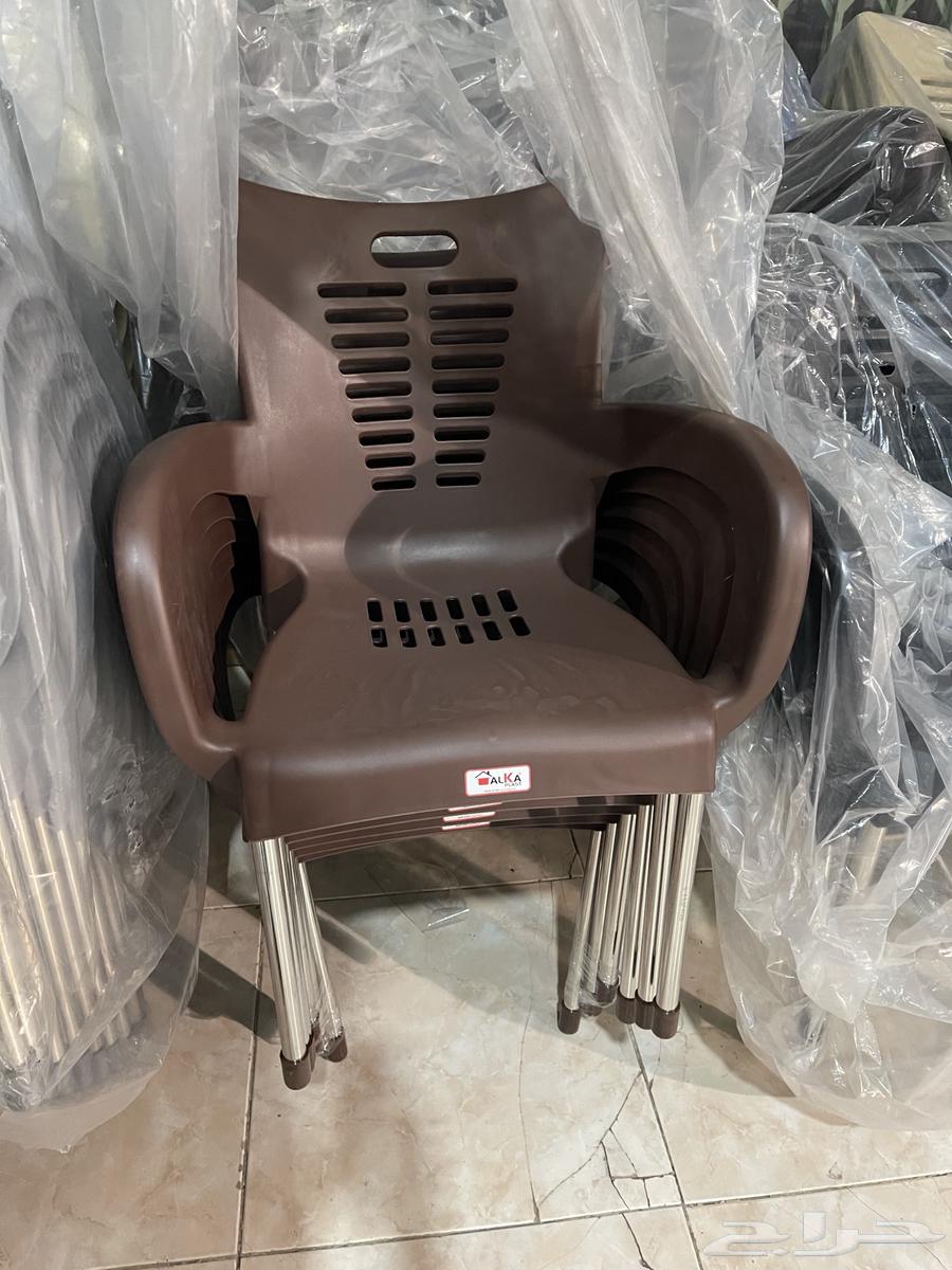 Single plastic chairs  
Plastic chair with aluminum base63176852399491112
