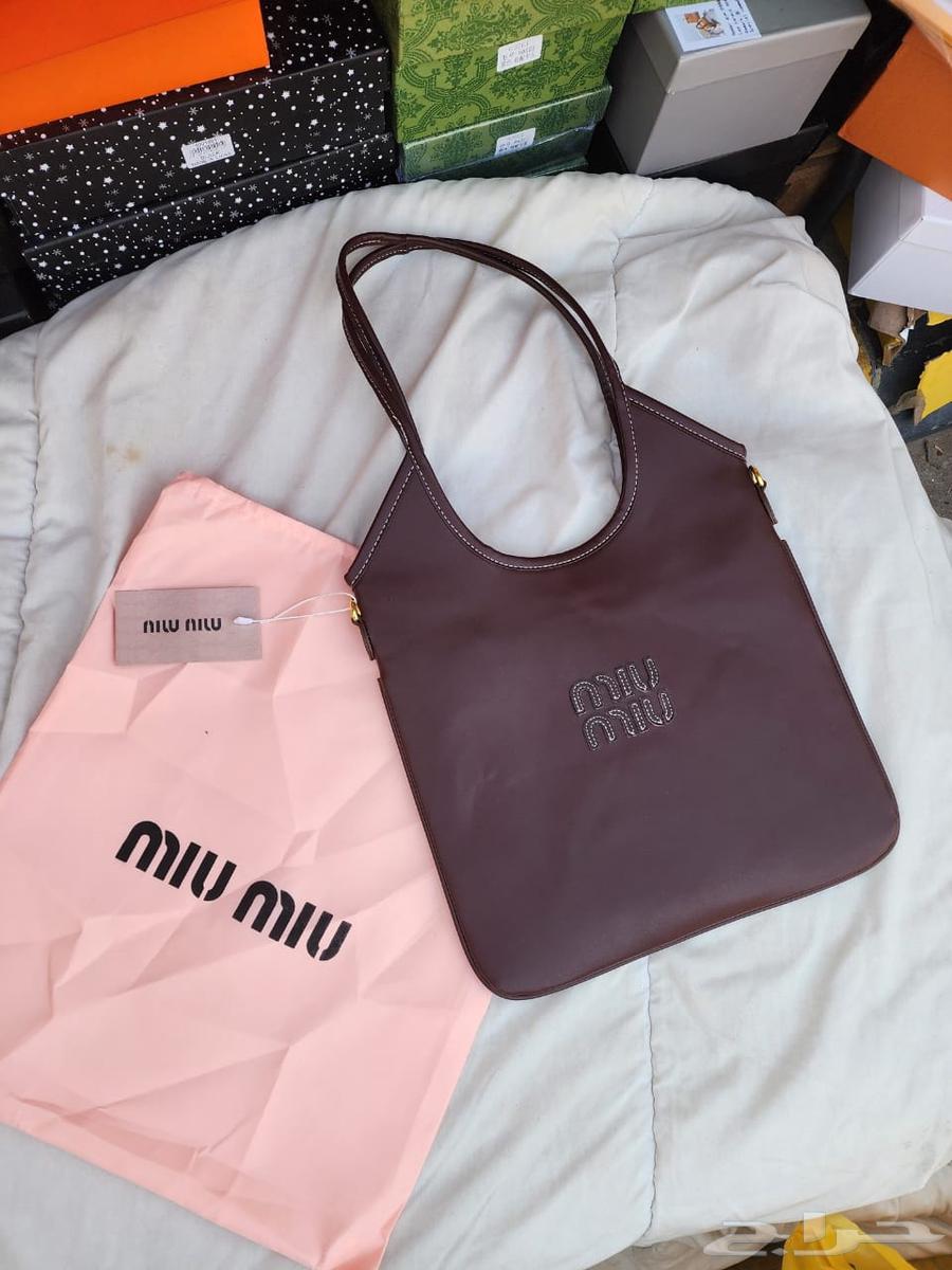 Different styles of Miumiu bags63176852605569112