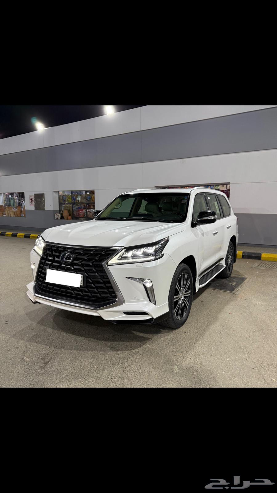 For sale, a 2021 Lexus SUV, stored, motorbike, brother's new one63267387993346110