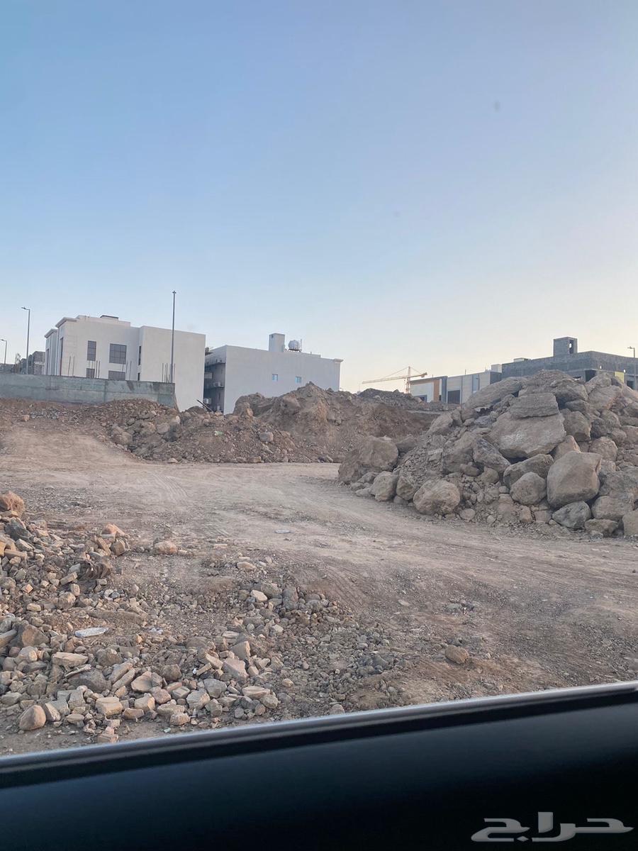 ارض للبيع