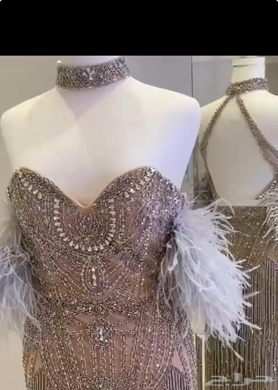 A new dress63509519900291111