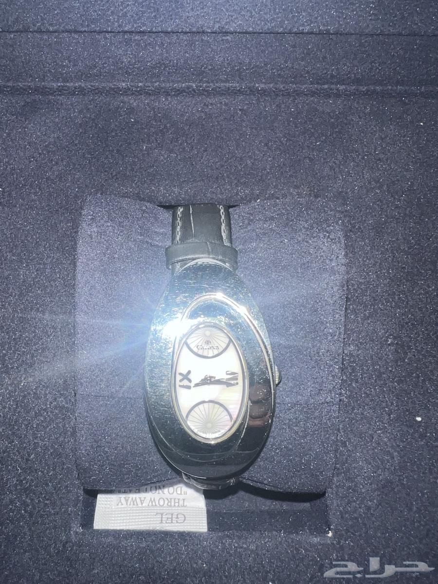 ساعه جديده غير مستعمله و عطور استعمال بسيط اقل من 10 مل63177359488899114