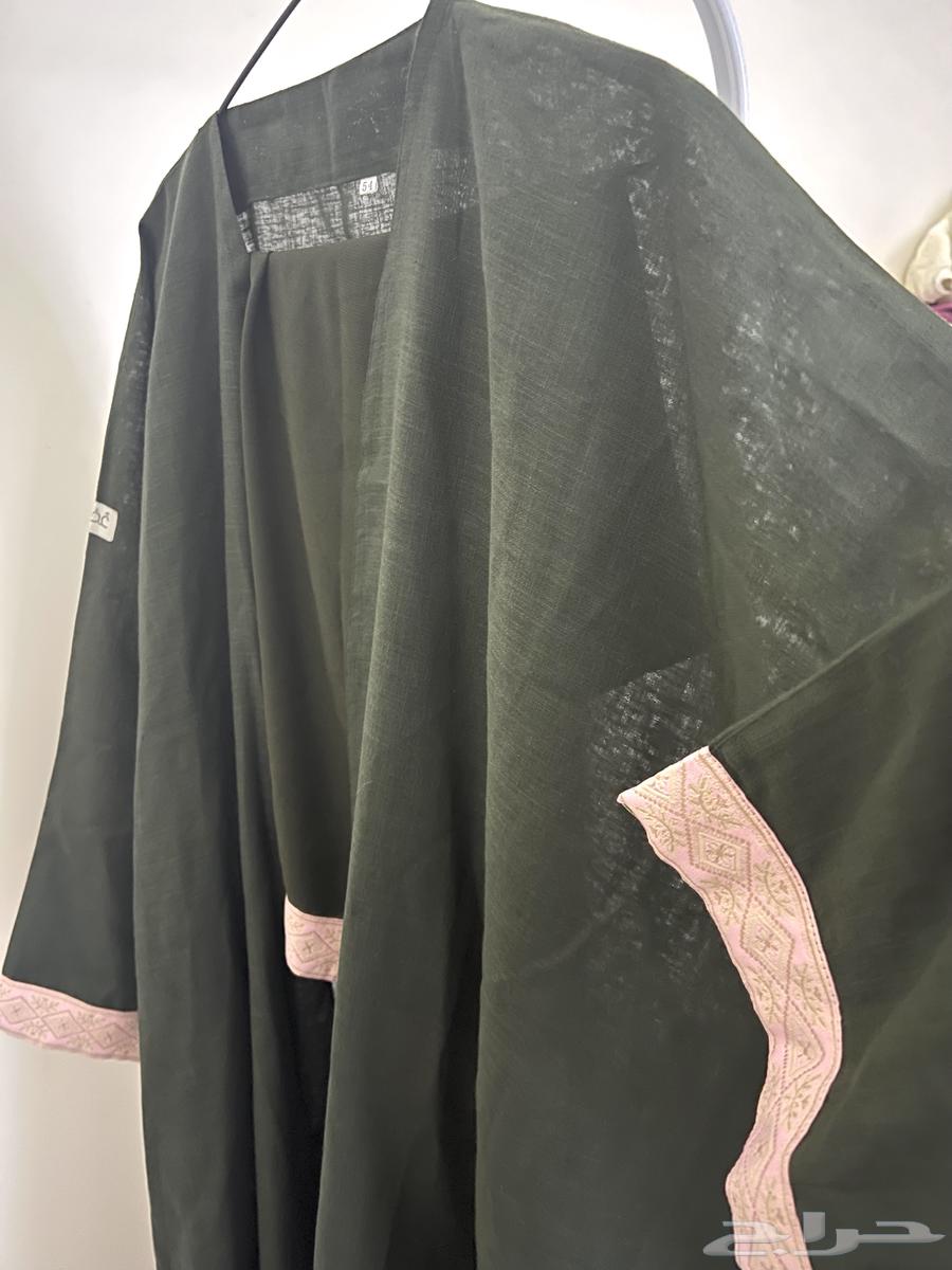 A colorful abaya63175467863299114