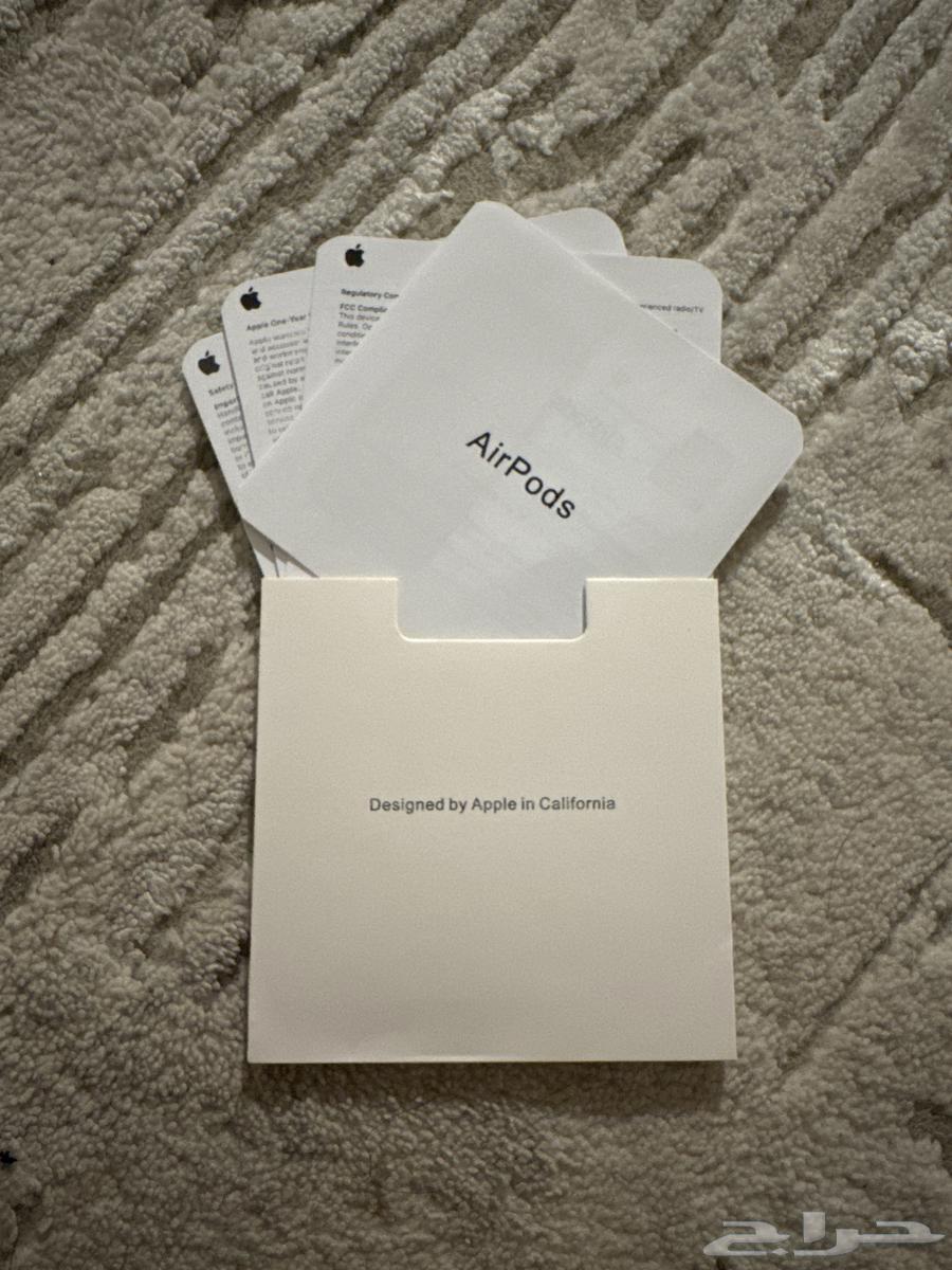 Apple AirPods earbuds63175023647745112