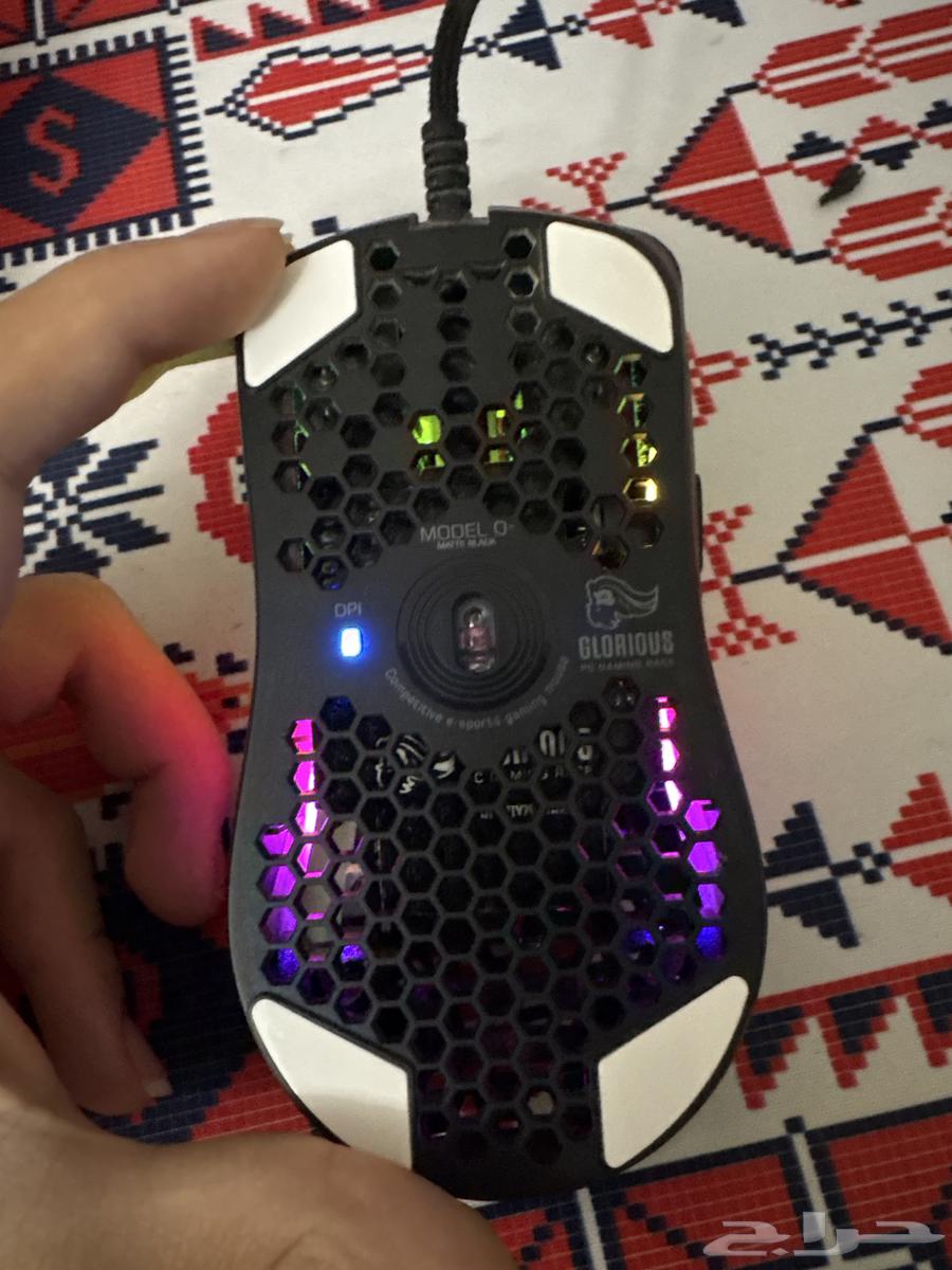 Gloris mouse and keyboard63175487160706112