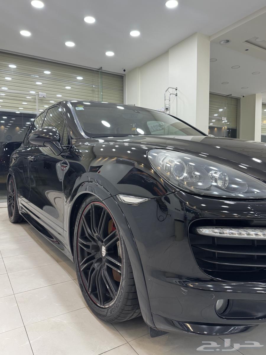 Porsche Cayenne GTS63264126085377111