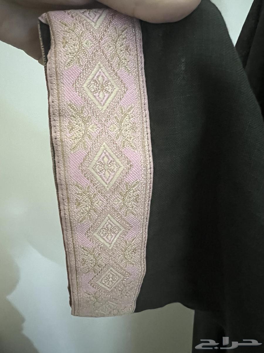 A colorful abaya63175467863299112