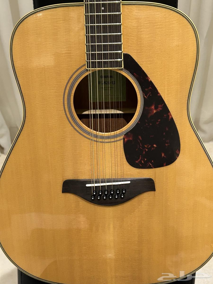 Yamaha 12 string guitar63176390541058114