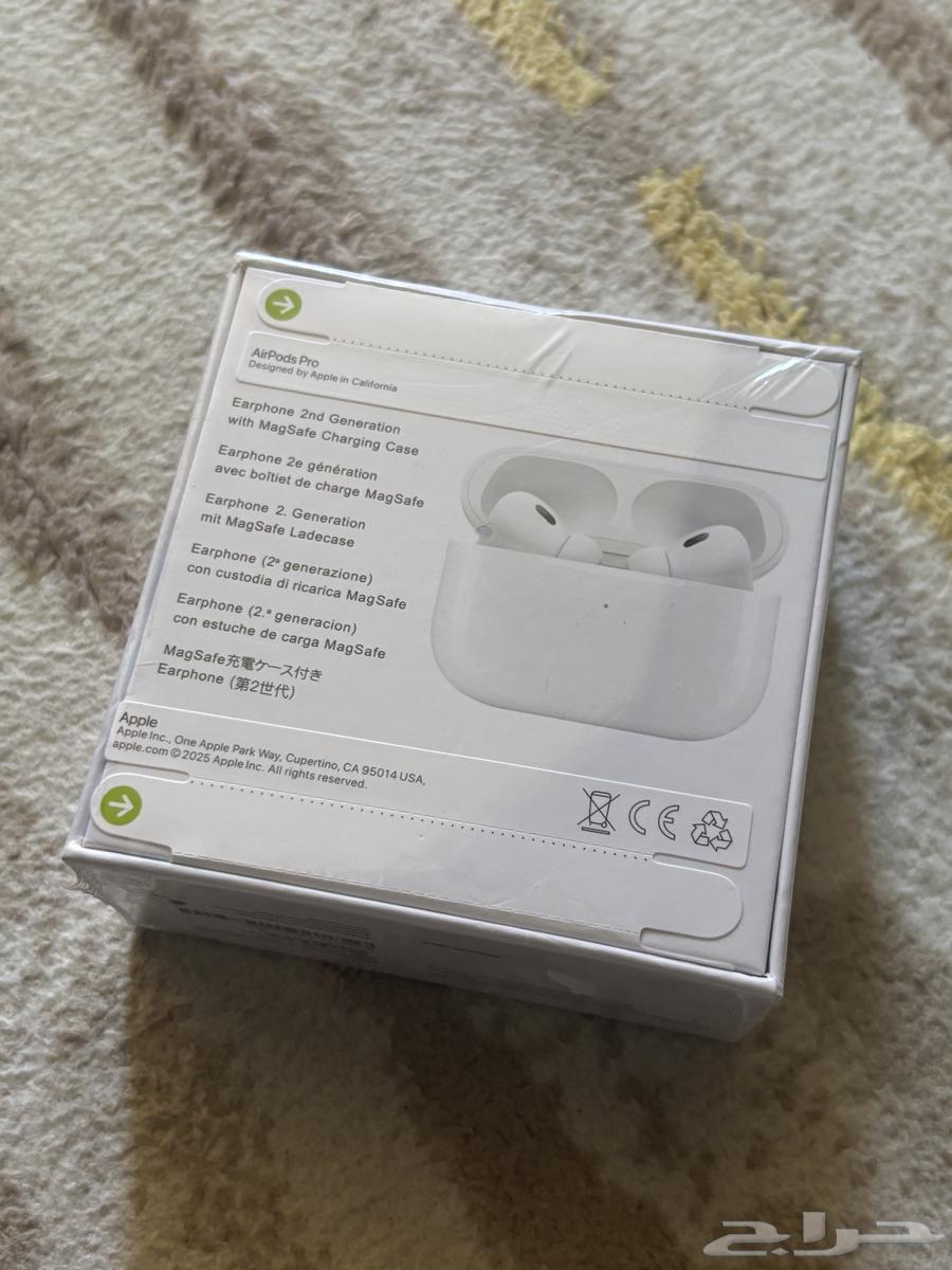 Apple AirPods Pro earbuds63177715634306111