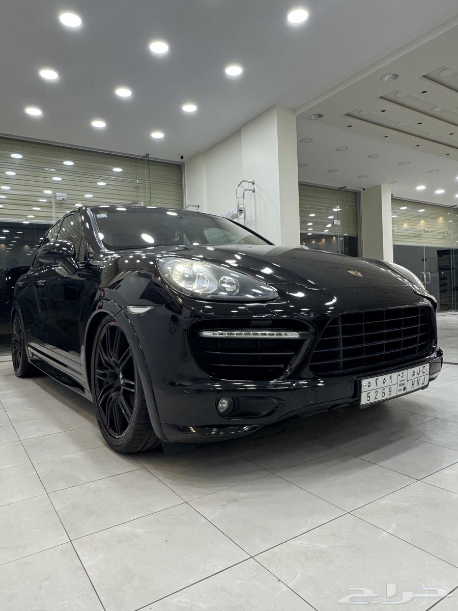 Porsche Cayenne GTS63264126085377112