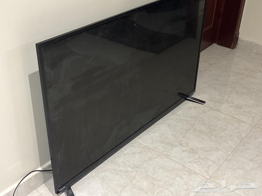 A 60-inch screen is broken63175028002689112